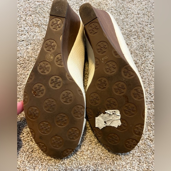 Off white Tory Burch wedges - Picture 2 of 5